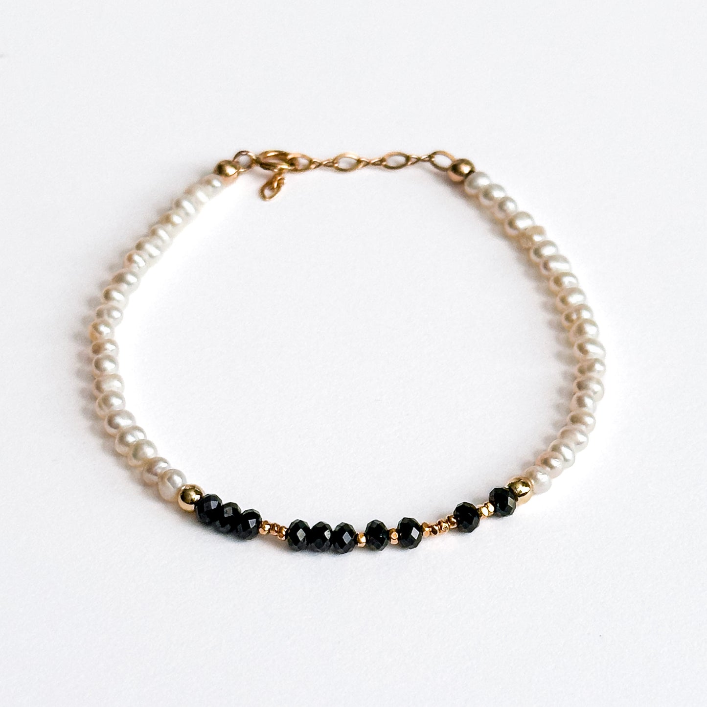 I AM STRONG Morse Code Pearl Jewelry - Black Onyx