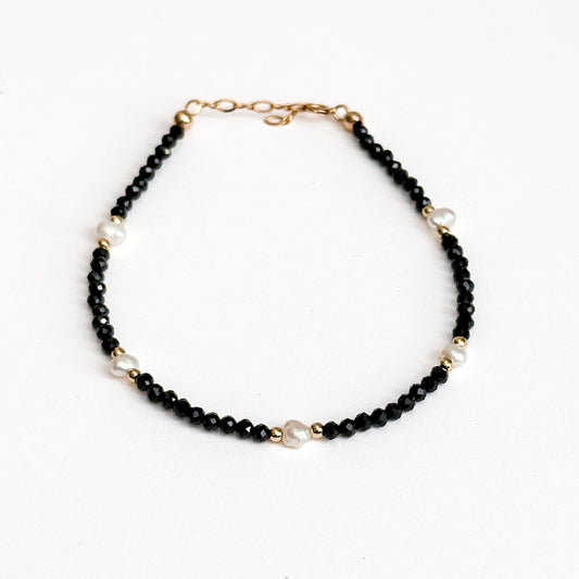 Black Onyx & Freshwater Pearl Jewelry